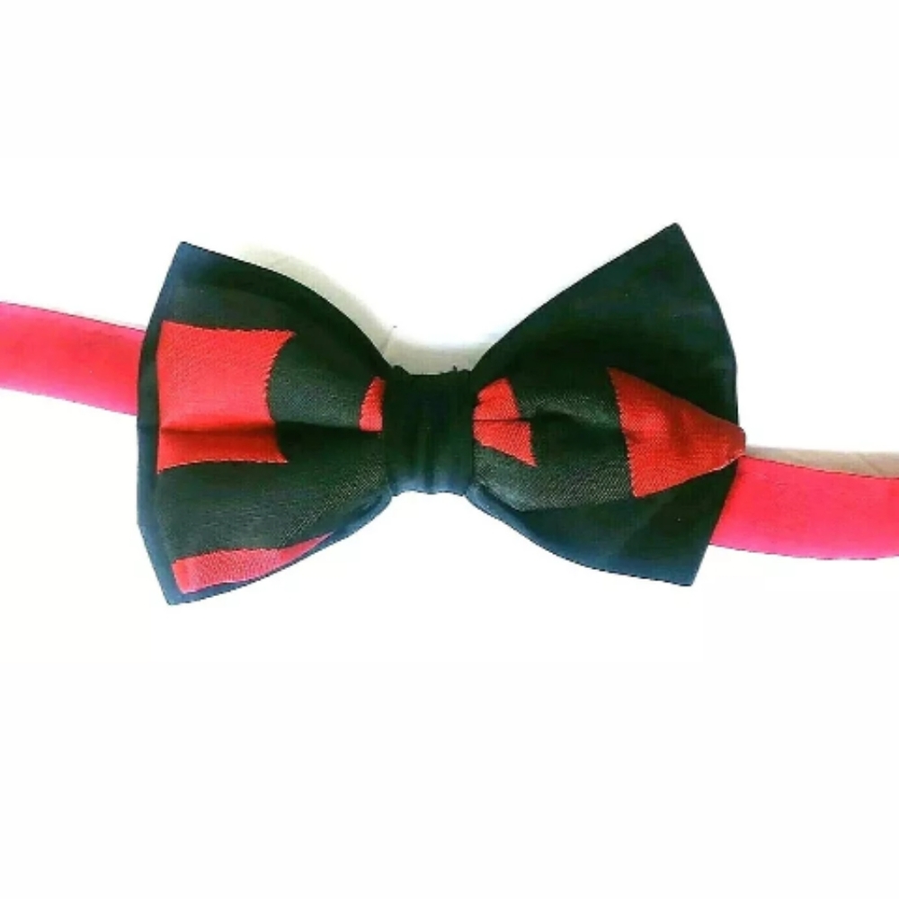 NEW "Single Edge" Handmade Bowtie. Double Layered Silk. 4"x3". Red/Black. Unisex